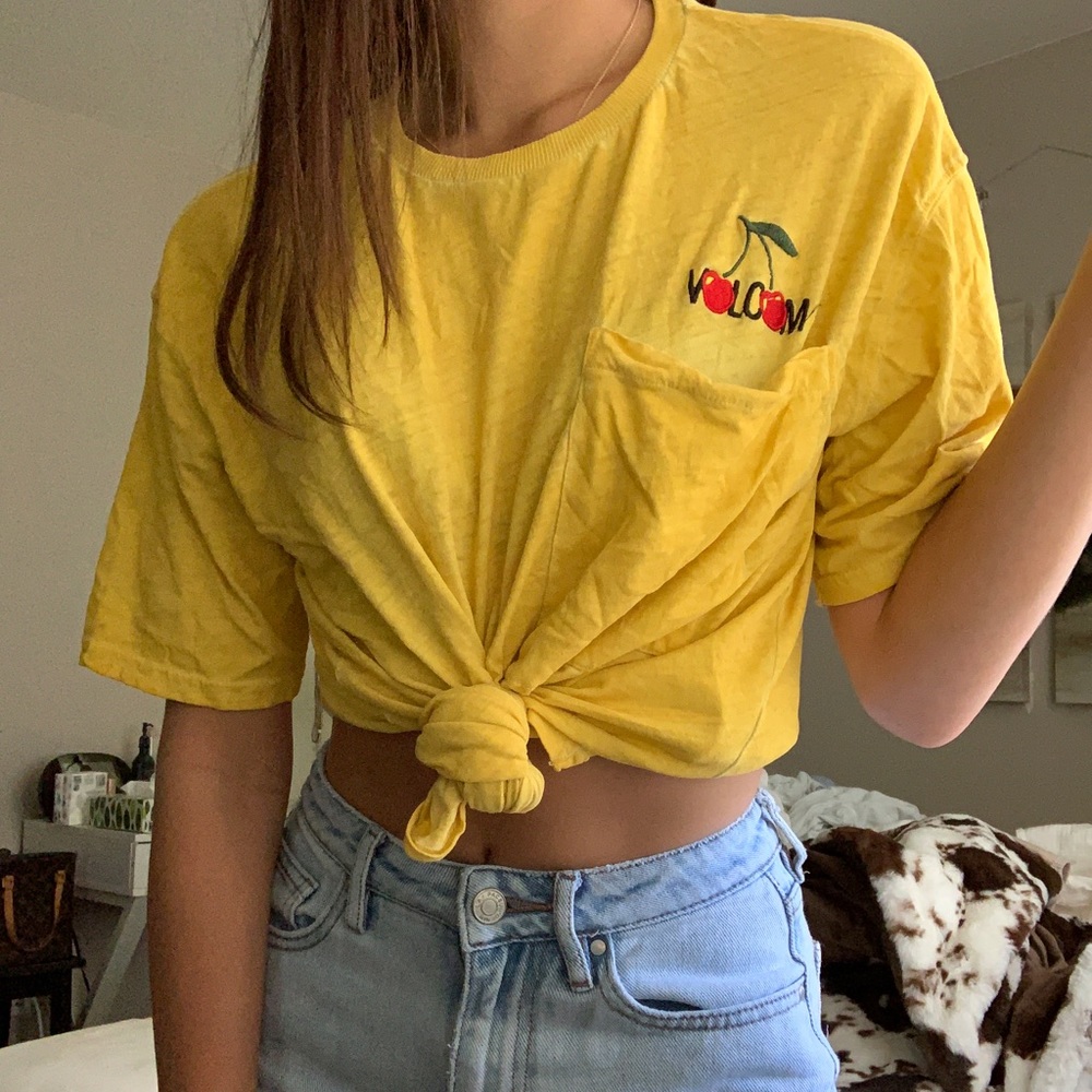 Volcom t-shirt